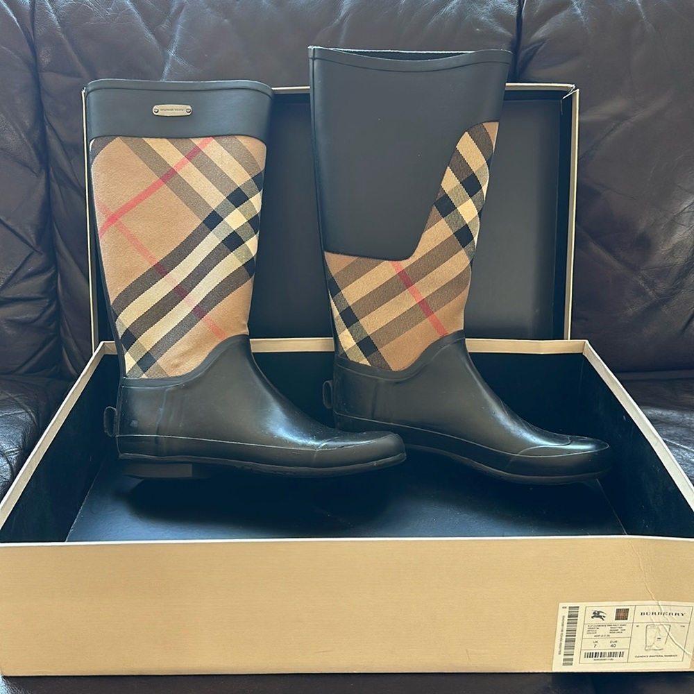 Burberry Clemence Bimaterial Rainboot EUR SIZE 40